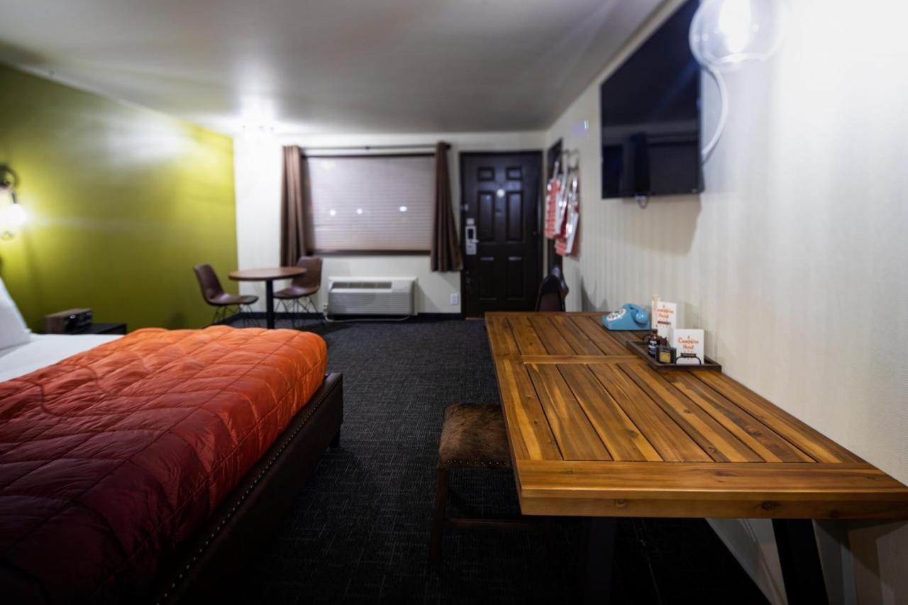 Campfire Hotel Bend Exterior foto